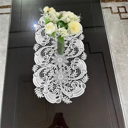 Luxury White Floral Table Cloth - Image 3