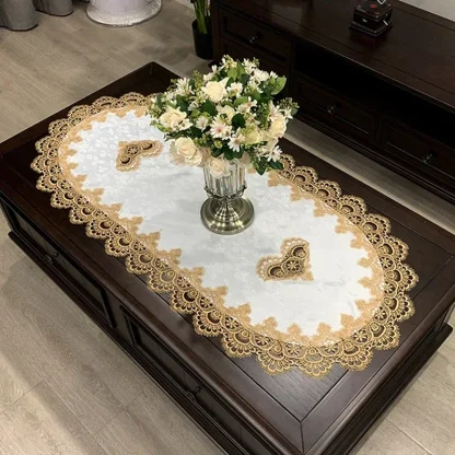 Oval Lace Trim Table Cloths - Image 2