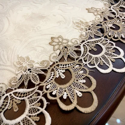 Round Creative Lace Table Cloth - Image 4