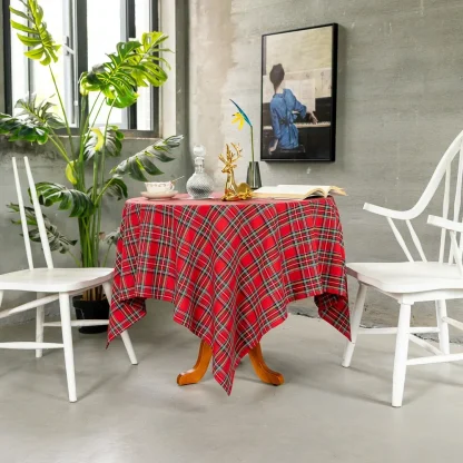 Christmas Plaid Table Cloth - Image 7