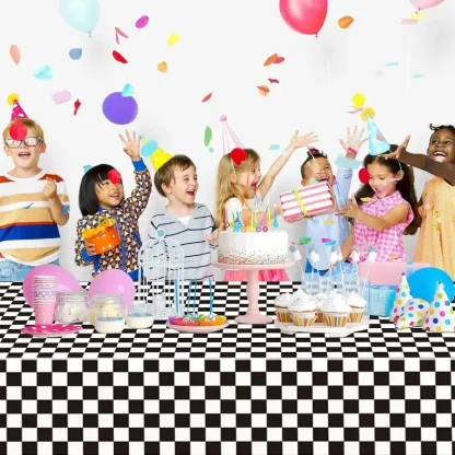 Checkered Table Cover - Image 5