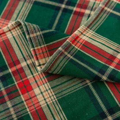 Plaid Christmas Table cloth - Image 6