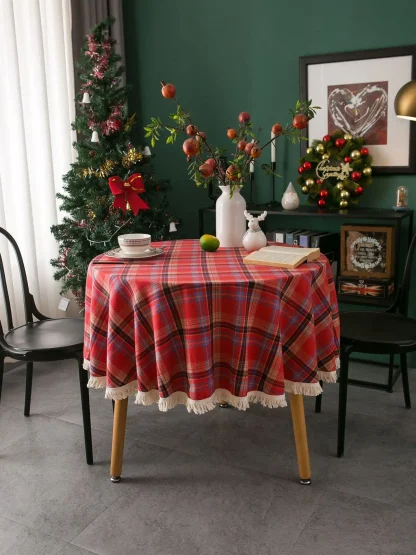 Tassel Christmas Table Cover - Image 3