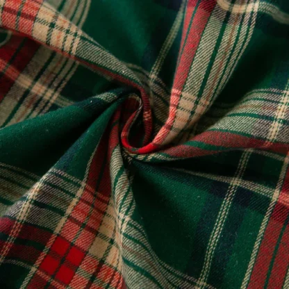 Plaid Christmas Table cloth - Image 5