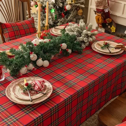 Christmas Plaid Table Cloth - Image 4
