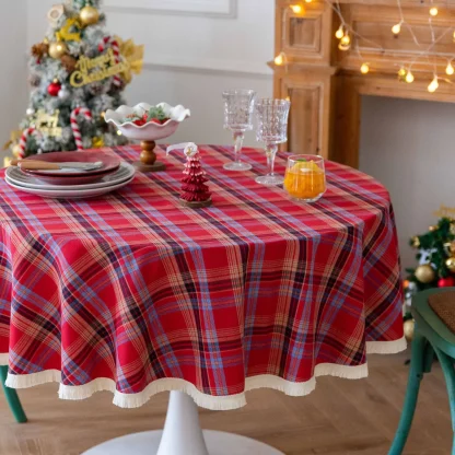Plaid Christmas Table cloth - Image 10